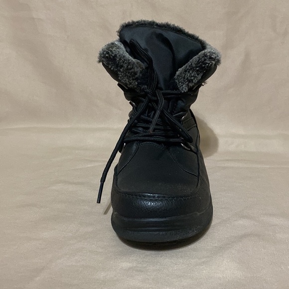 Weatherproof 8 Boots - Picture 10 of 13